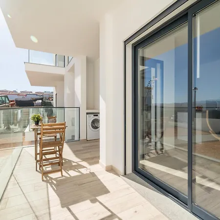 Appartement Nascer Do Sol *
